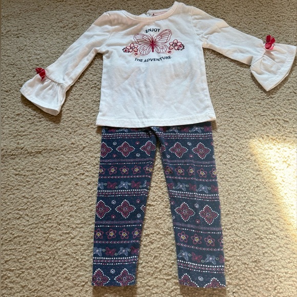 ⚡️Little Lass White and Blue Outfit | 5 for $15 - Picture 1 of 5